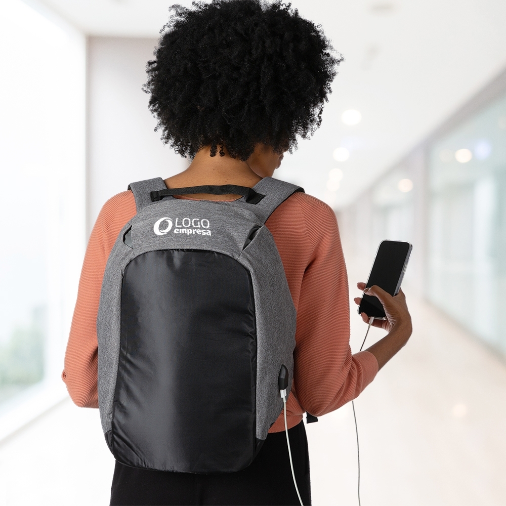 Mochila Anti-Furto USB 24 L